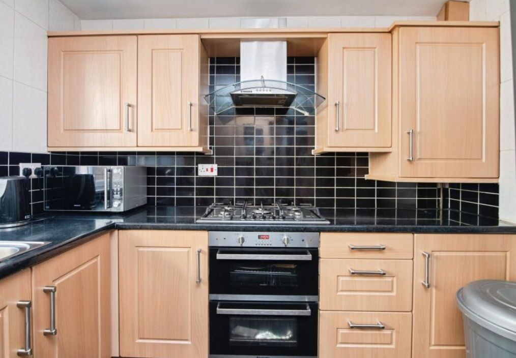 Property photo 2 of 9