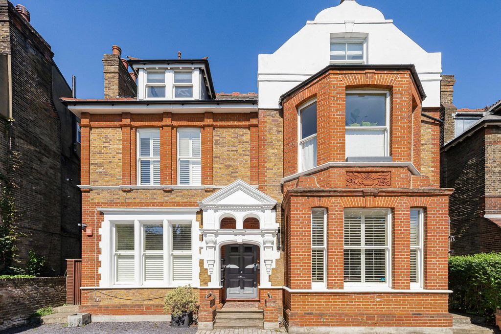 Property photo 1 of 15