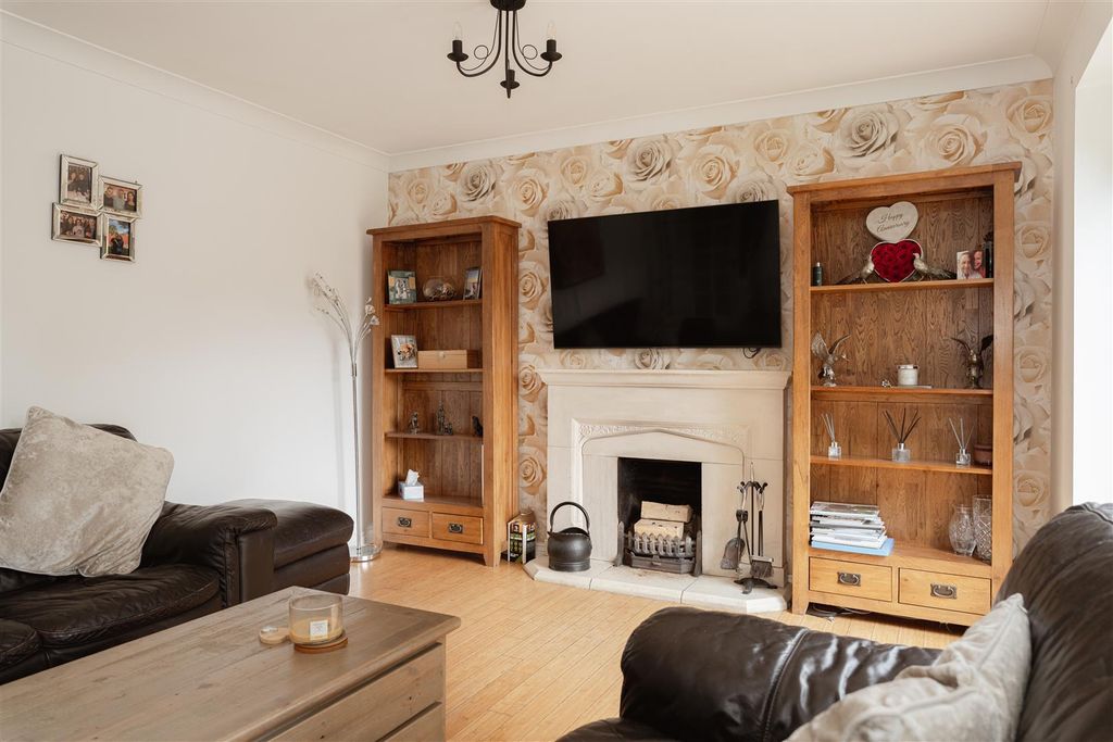 Property photo 3 of 21 12.Jpg