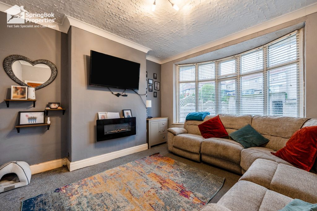 Property photo 2 of 20 1