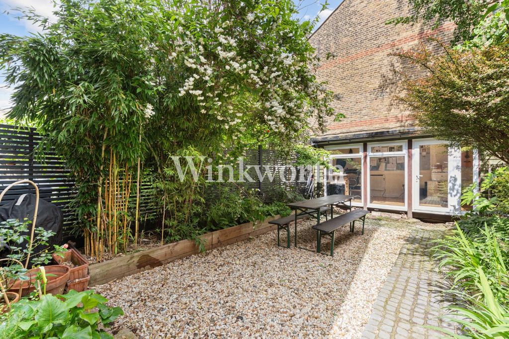 Property photo 2 of 15 Picture No. 13