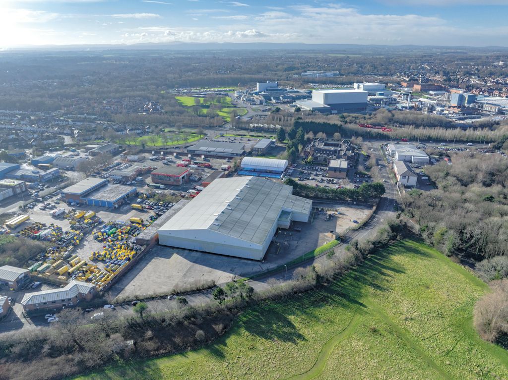 Property photo 2 of 6 Quad011 Col.Jpg