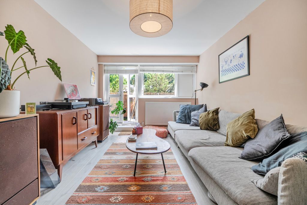 Property photo 3 of 20 1483927-8-6A4529E...