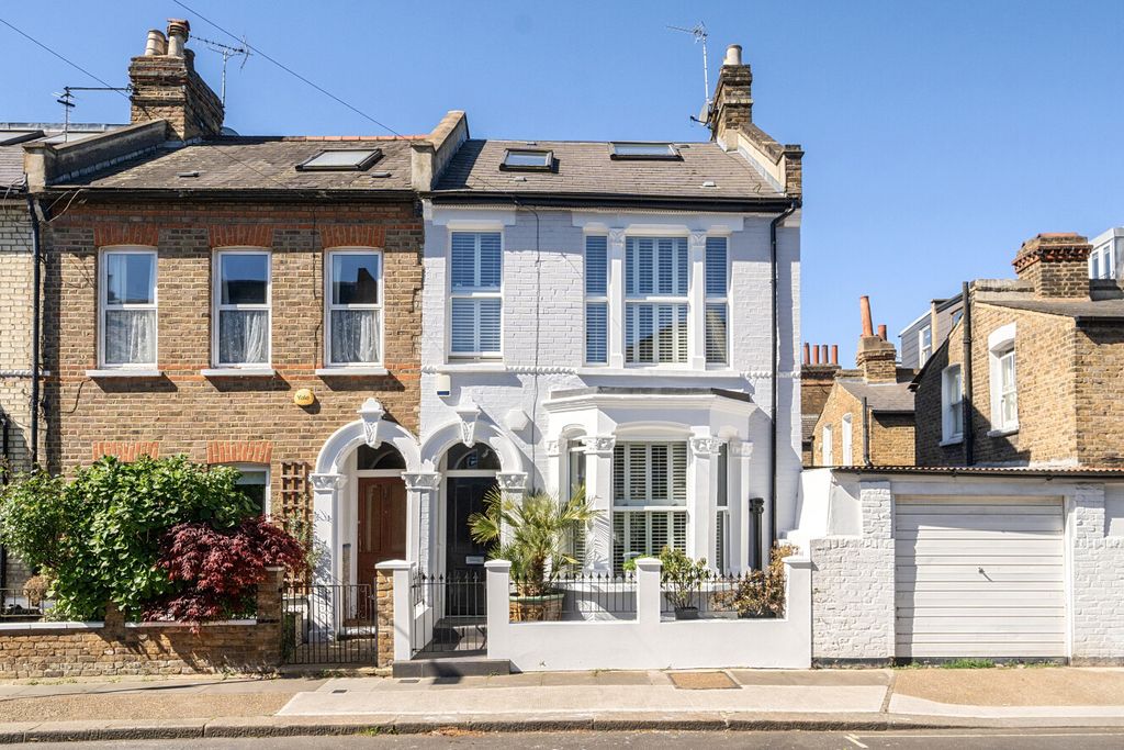 Property photo 1 of 15 1