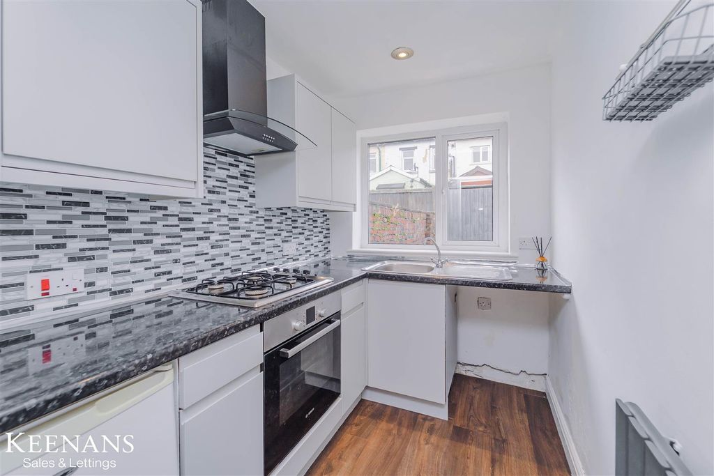 Property photo 2 of 21 Dsc01390.Jpg