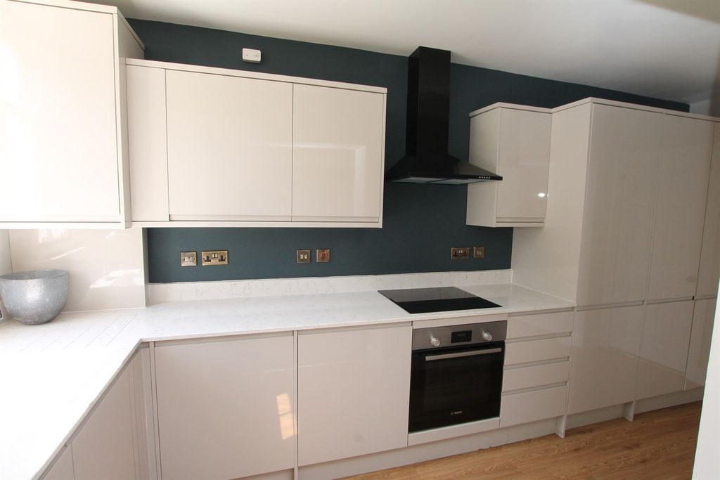 Property photo 1 of 16 Kitchen