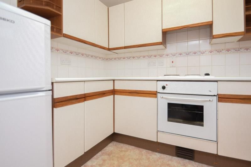 Property photo 3 of 6