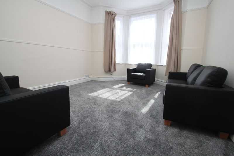 Property photo 2 of 12 Photo 3