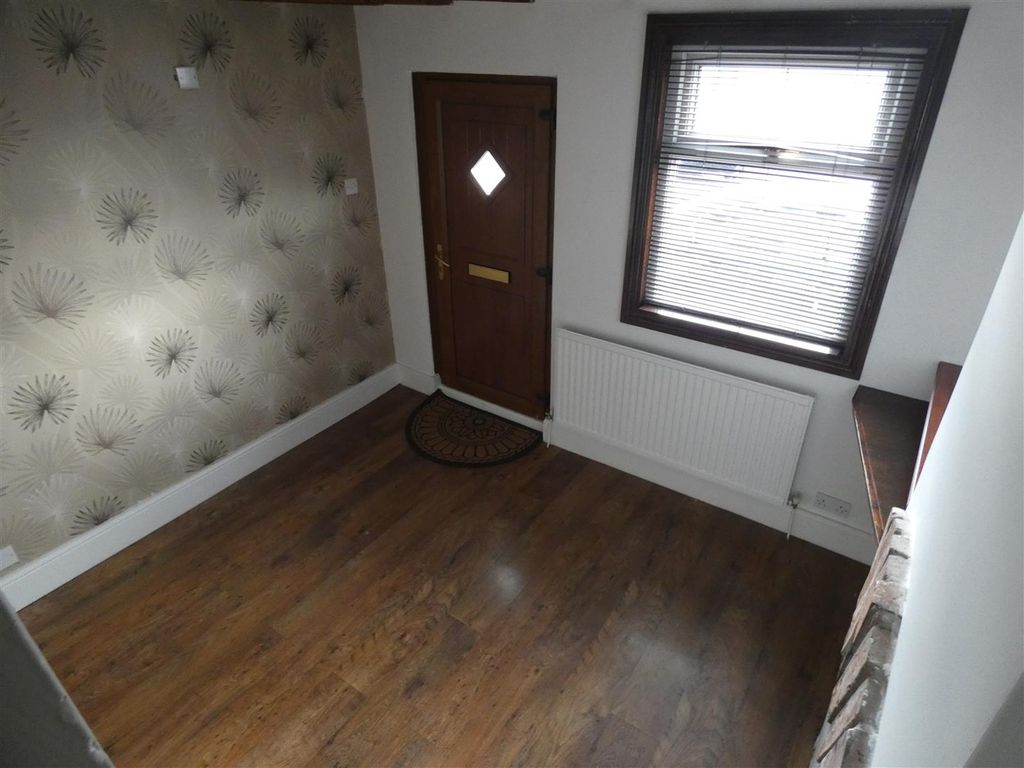 Property photo 2 of 17 P1120590.Jpg