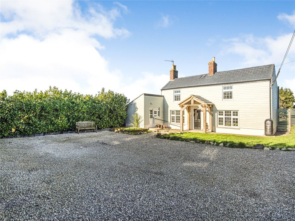 Property photo 2 of 25 Picture No. 05