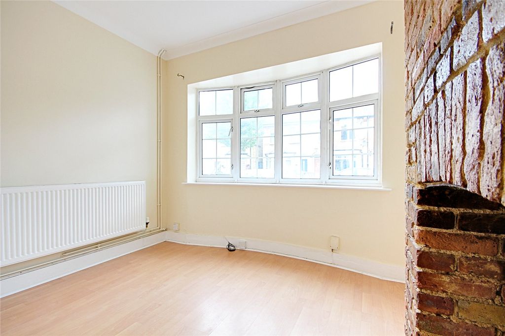 Property photo 2 of 10 Picture No. 07