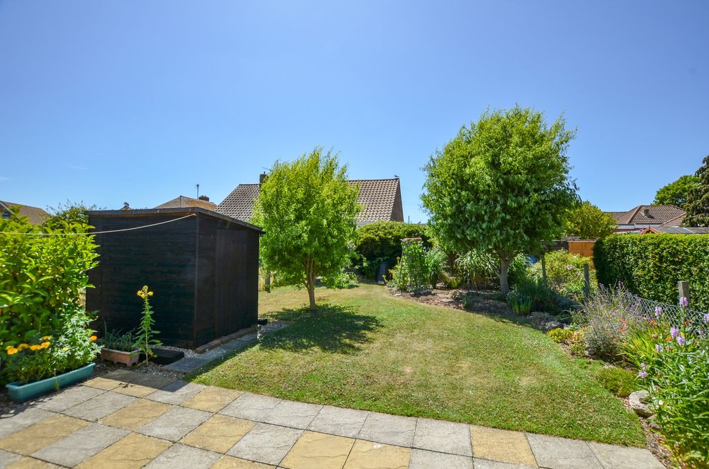 Property photo 2 of 24