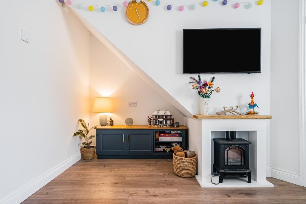 Property photo 3 of 16 13_86478.Jpg