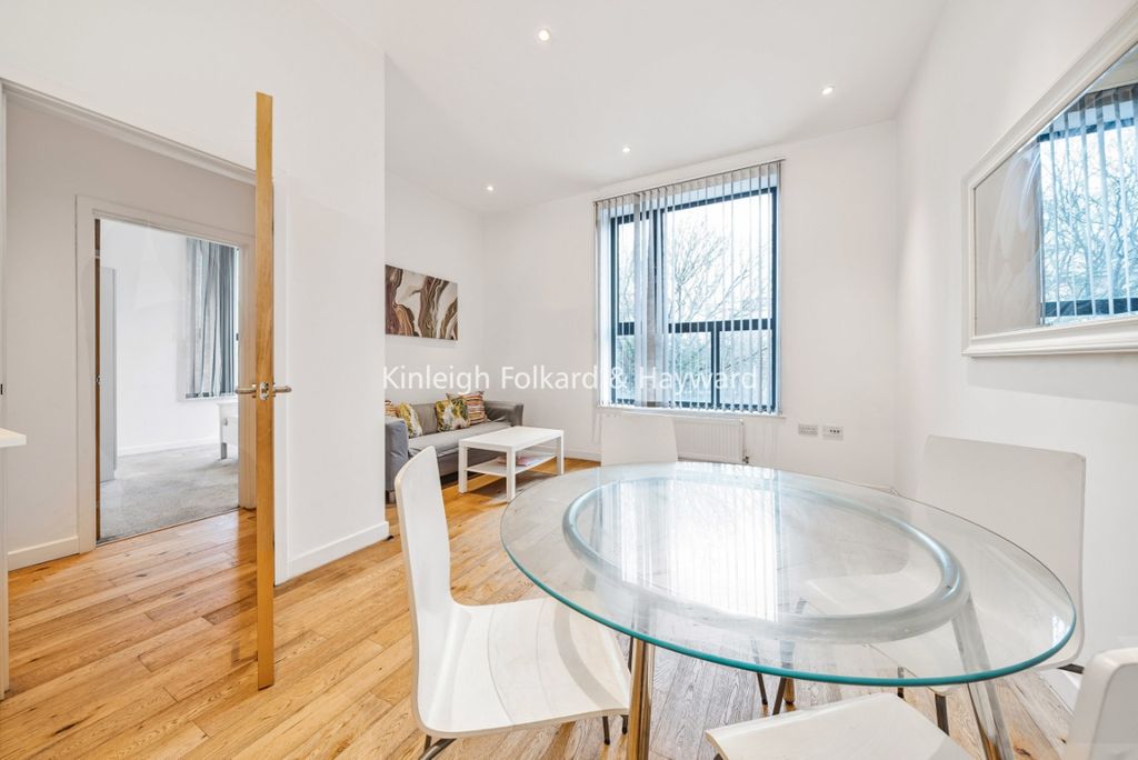 Property photo 3 of 12 4B4F55c6-7E7B-4E3E-A