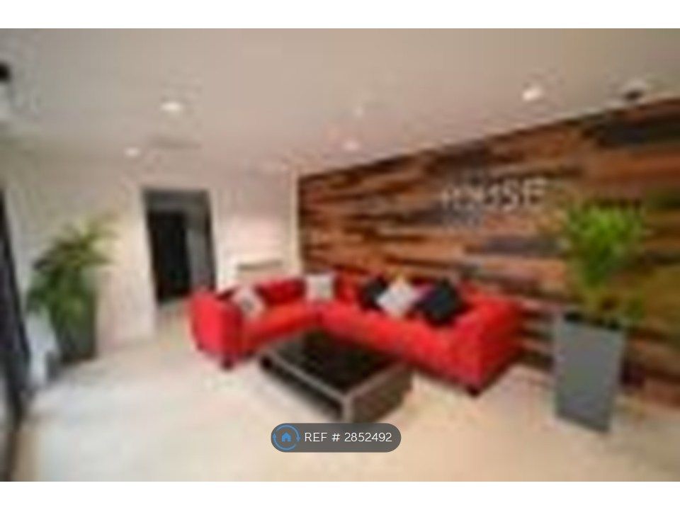 Property photo 2 of 8 Common Waiting Area