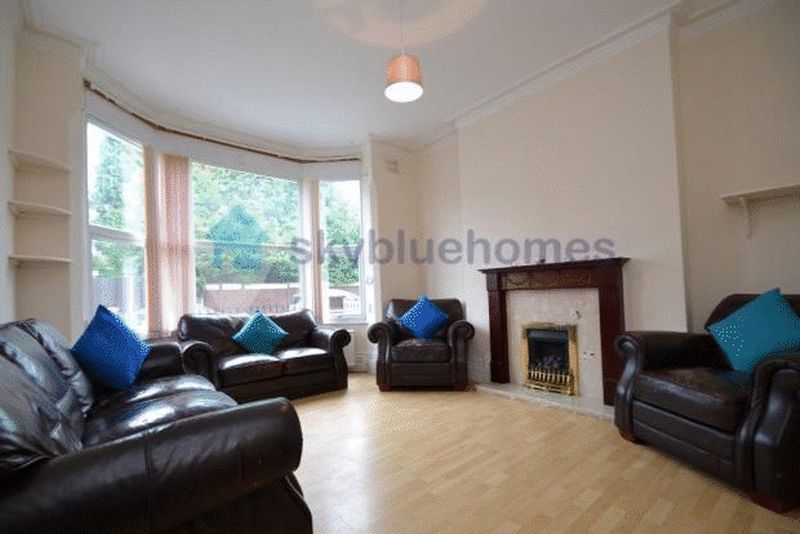 Property photo 3 of 11 Photo 3