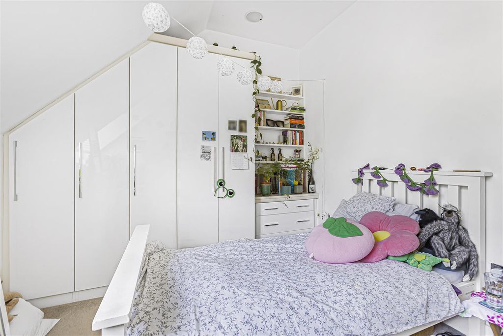 Additional image 19 of 3 bed semi-detached house for saleWillis Grove, Balls Park, Hertford SG13