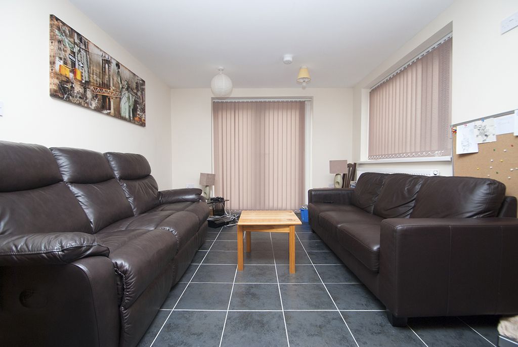 Property photo 2 of 11 Photo 8