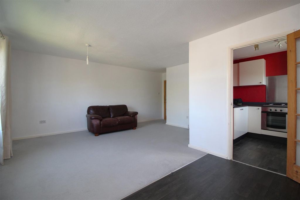 Property photo 2 of 8 Living Room 3.Jpg