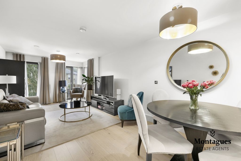 Property photo 3 of 26 Photo 15