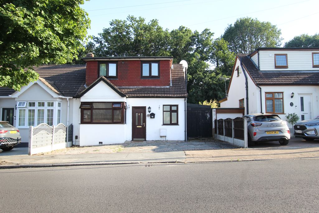 Property photo 1 of 28