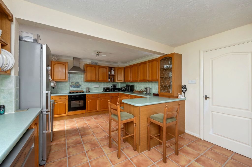 Property photo 3 of 22