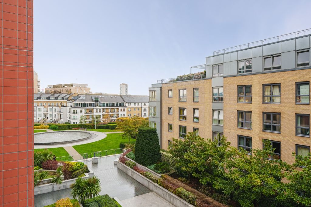 Property photo 2 of 14 Mahogany House