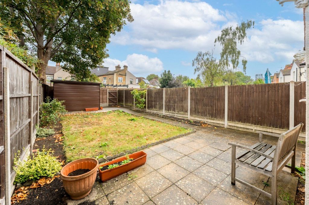 Property photo 3 of 19 Picture No. 10