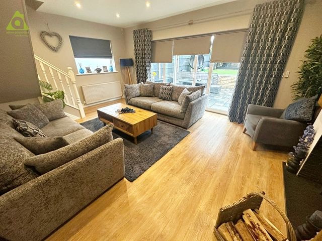 Property photo 3 of 21