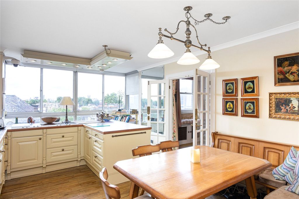 Property photo 2 of 13 Kitchen