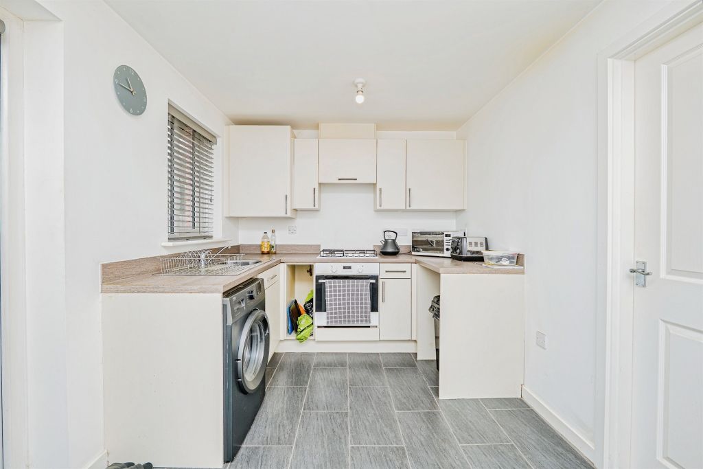 Property photo 3 of 16