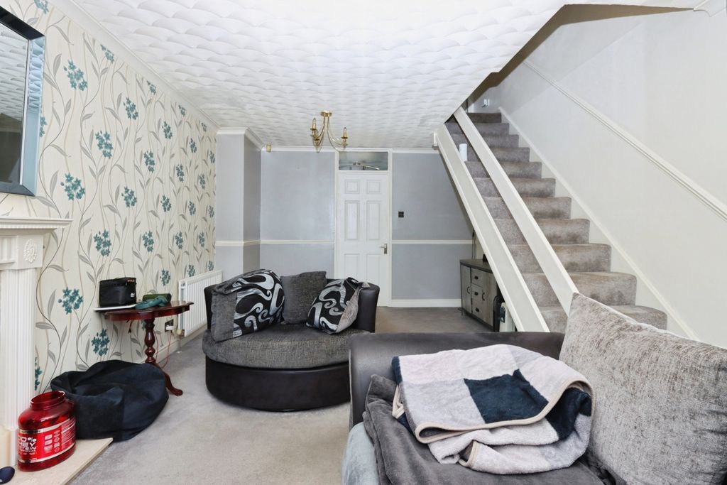 Property photo 3 of 11 Pbox-Img.Jpg