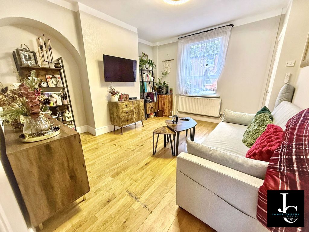 Property photo 3 of 15