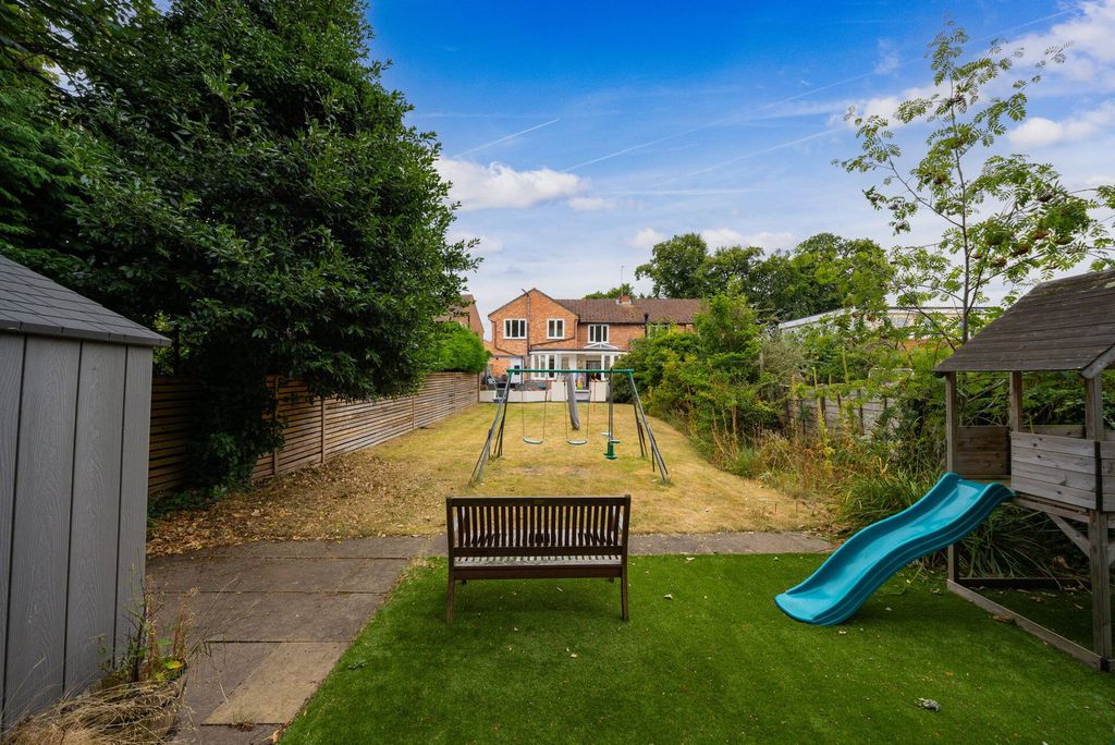 Property photo 3 of 35