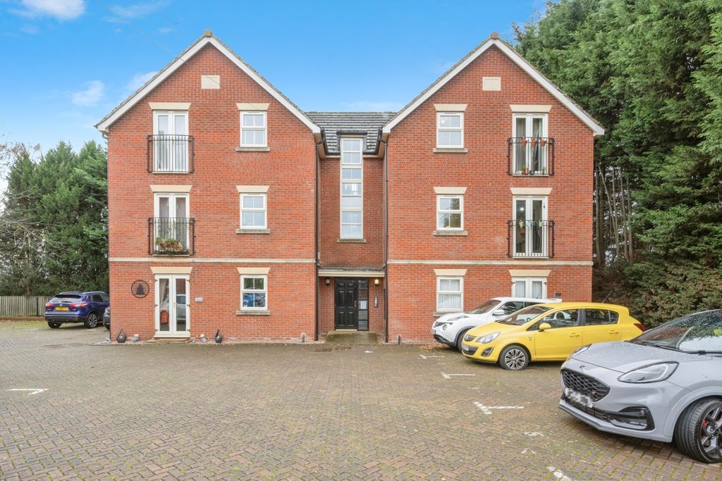 Property photo 1 of 13 Front