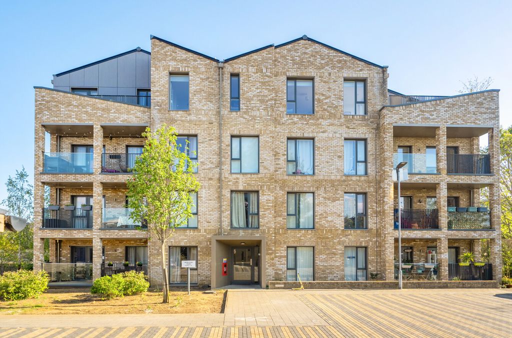 Property photo 1 of 8