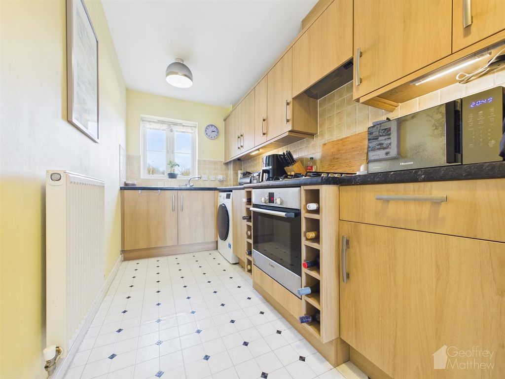 Property photo 2 of 12 Cam02365G0-Pr0435-Still018.Jpg