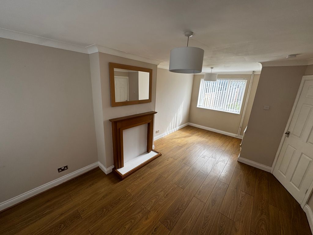 Property photo 2 of 10 Image