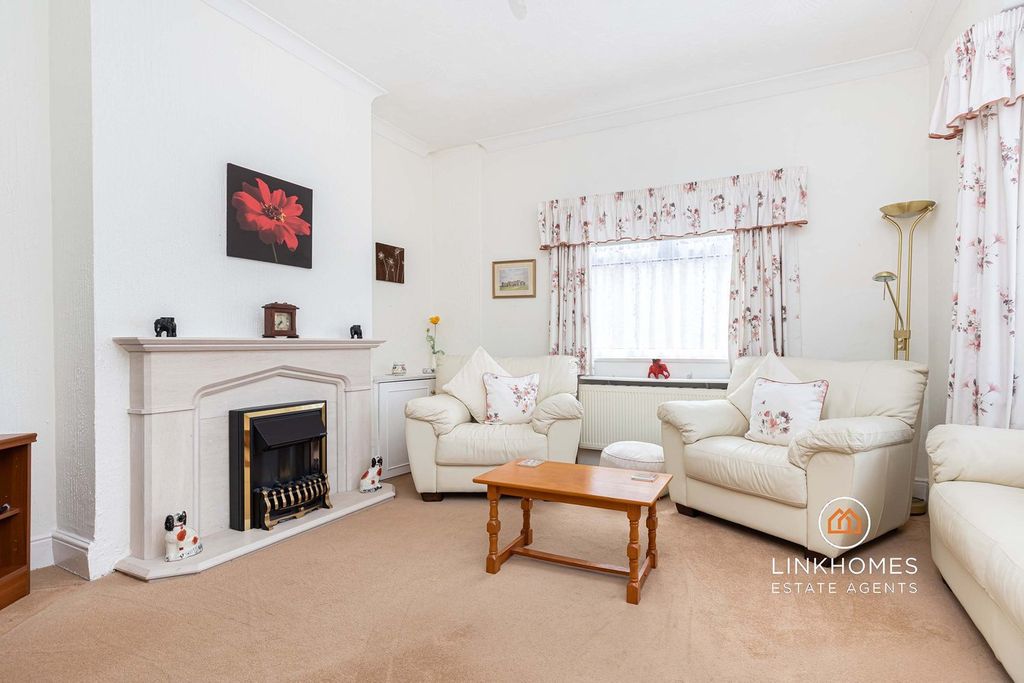 Property photo 3 of 26