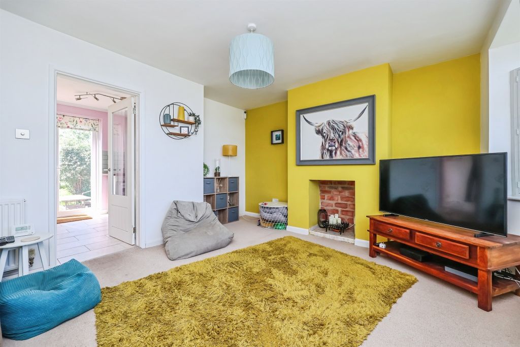 Property photo 3 of 17