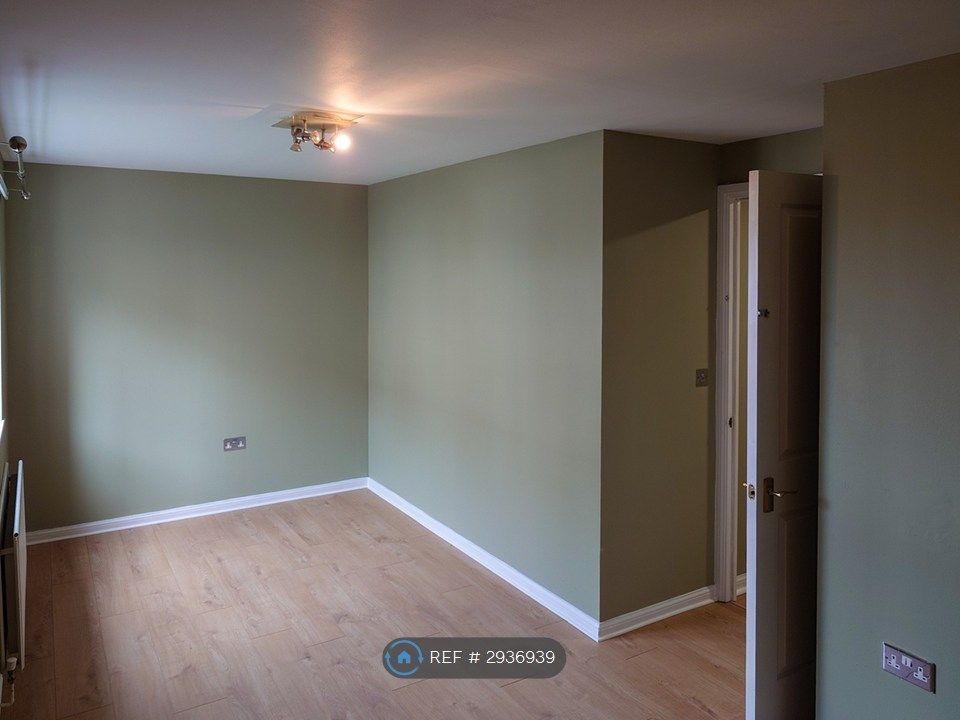 Property photo 3 of 19 Second Bedroom 2