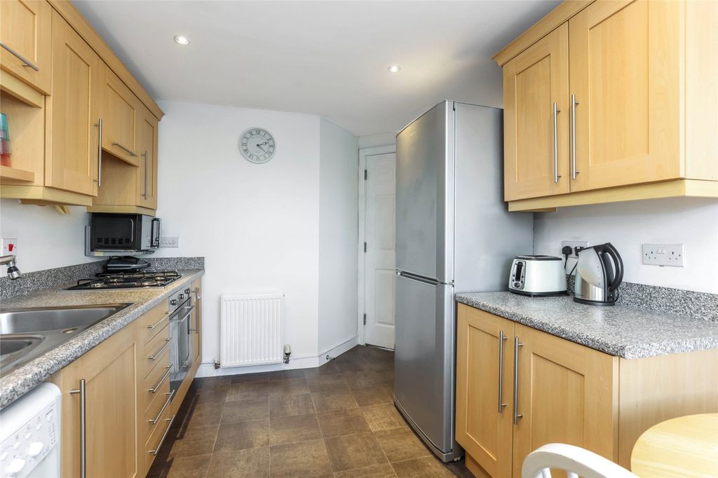 Property photo 3 of 20 Picture No. 06