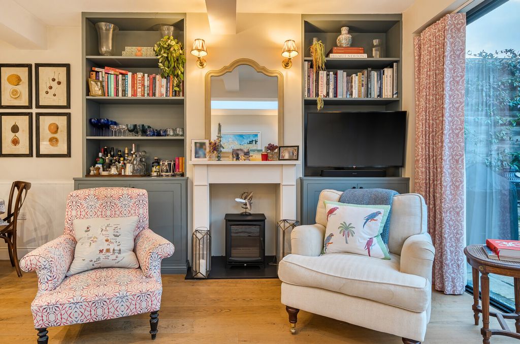 Property photo 3 of 15 1383197-7-691c976...