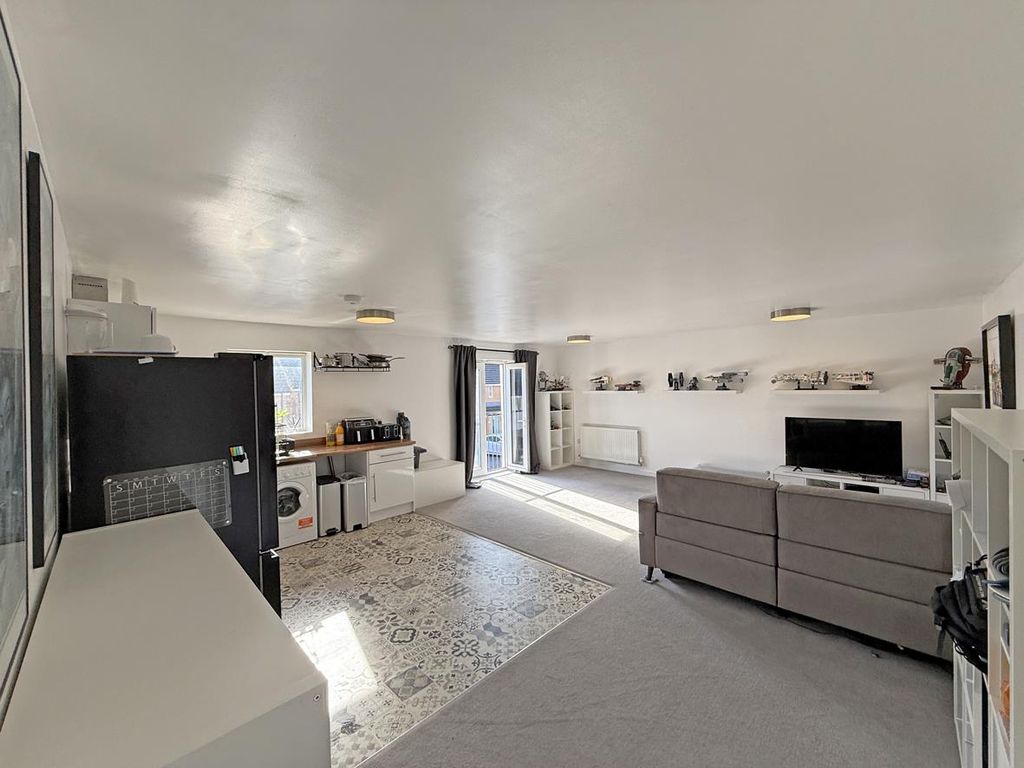 Property photo 2 of 12 Bluebell Street 4 - Living Room Front.Jpg