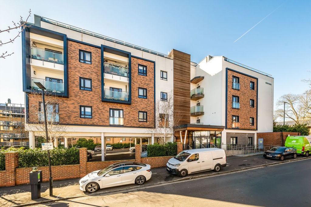 Property photo 1 of 6