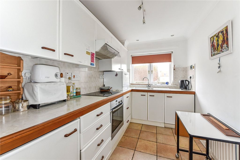Property photo 3 of 16 Kitchen
