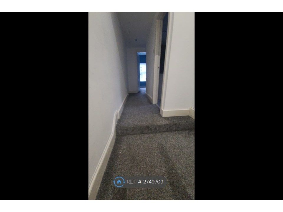 Property photo 3 of 25