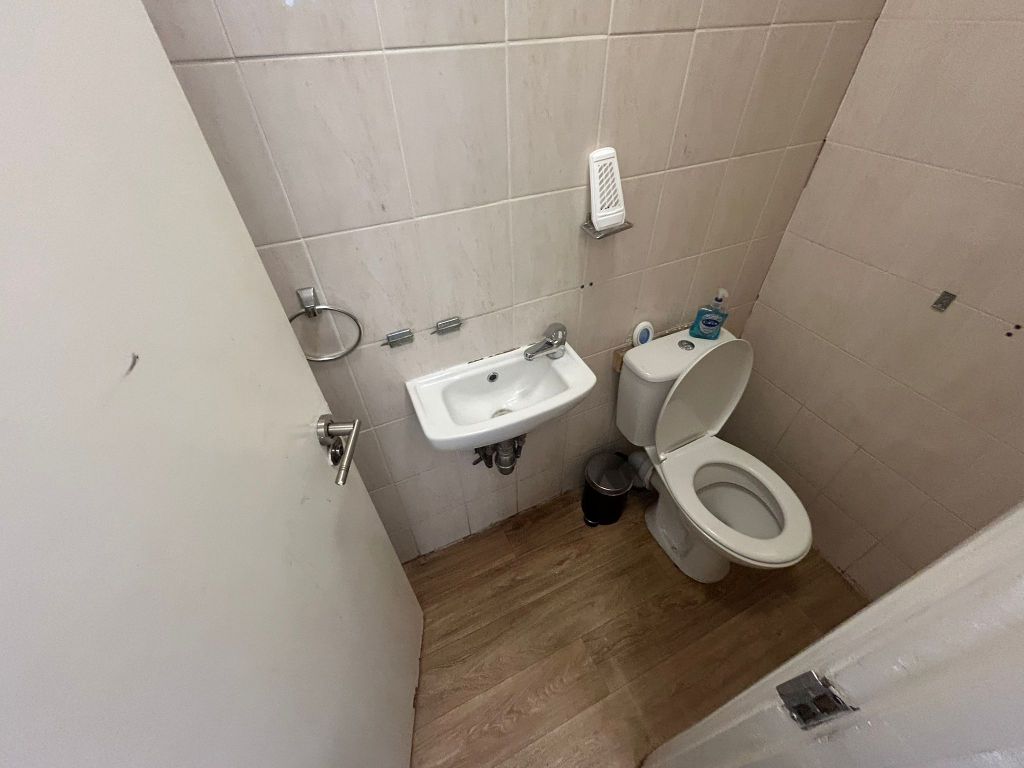 Property photo 3 of 4