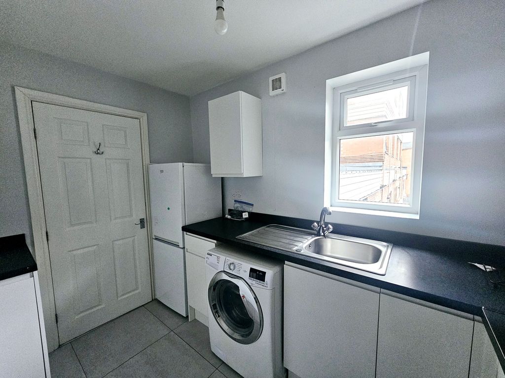 Property photo 1 of 7 Image