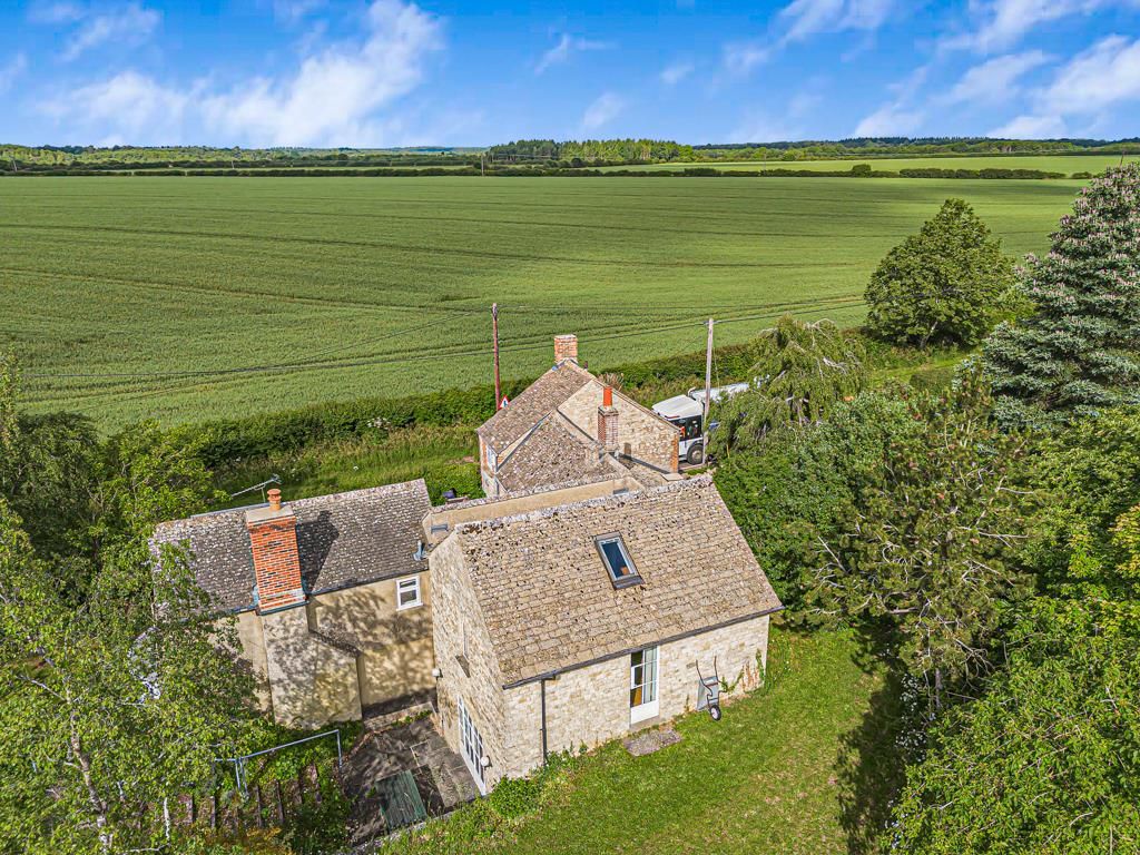 Property photo 2 of 18 Glyme Cottage-8.Jpg